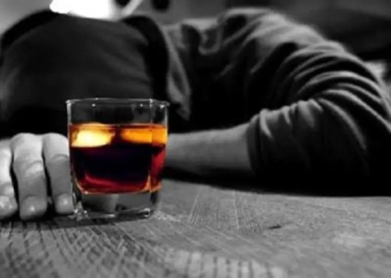ALCOOLISMO