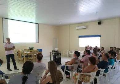 CURSO PARA TRABALHADORES DA ÁREA DO ESTUDO