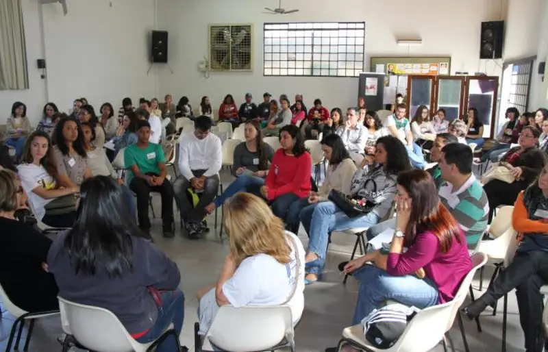 Formação continuada para evangelizadores de infância e juventude