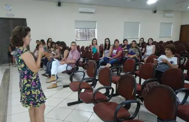 Formação Continuada para Trabalhadores da Área de Infância e Juventude