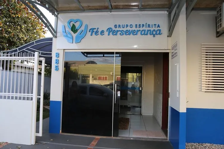 Grupo Espírita Fé e Perseverança inaugura sua biblioteca