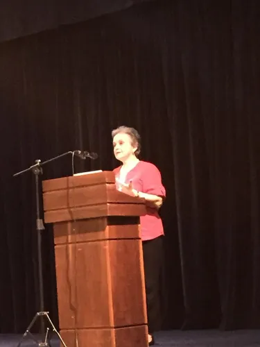 Palestra: Não Julgueis -  Centro Espírita Caminheiros de Jesus